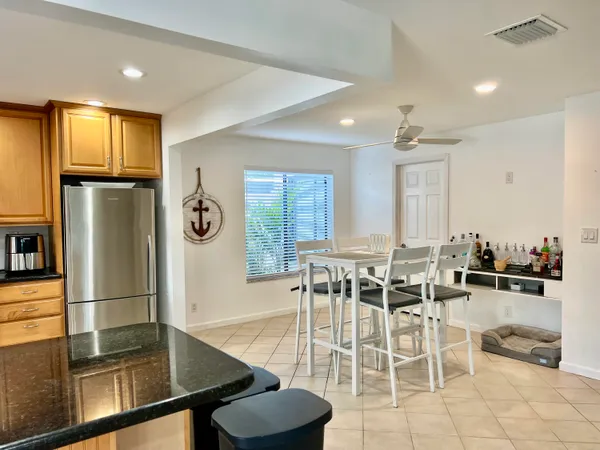 $4,800 | 5570 Southwest 9th Court, Margate, FL 33068