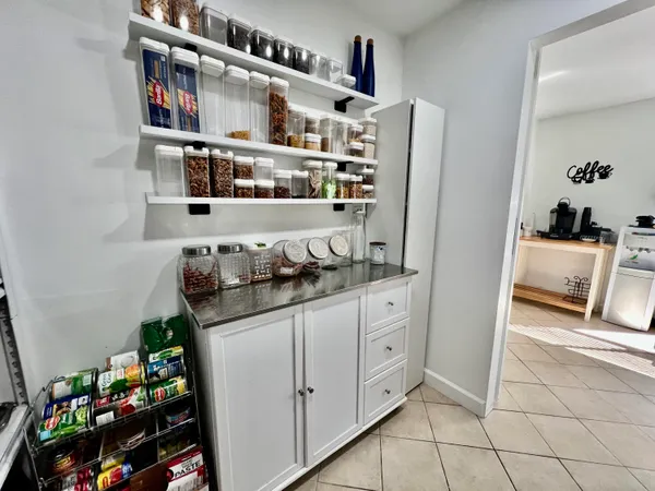 $4,800 | 5570 Southwest 9th Court, Margate, FL 33068