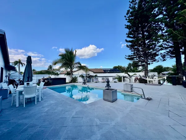 $4,800 | 5570 Southwest 9th Court, Margate, FL 33068