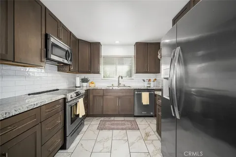 $656,500 | 1604 2nd Street, Unit 1A, Long Beach, CA 90802