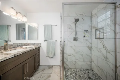 $656,500 | 1604 2nd Street, Unit 1A, Long Beach, CA 90802