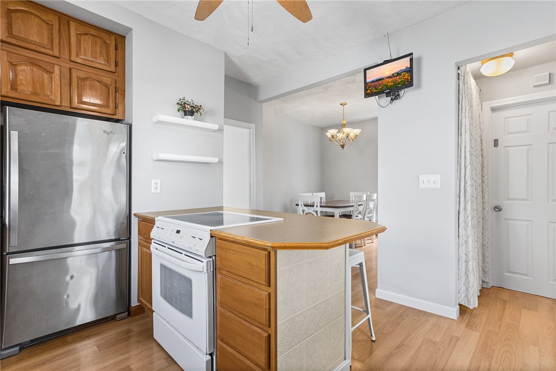 66 Crescent Road Pawtucket, RI 02861 - Photo 13 of 42