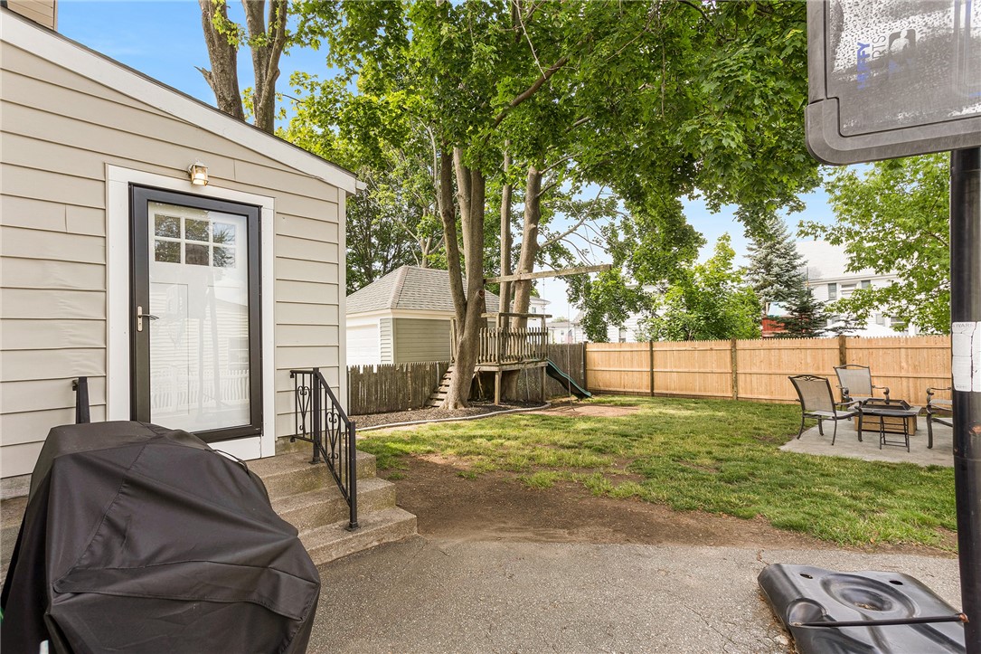 66 Crescent Road Pawtucket, RI 02861 - Photo 34 of 42
