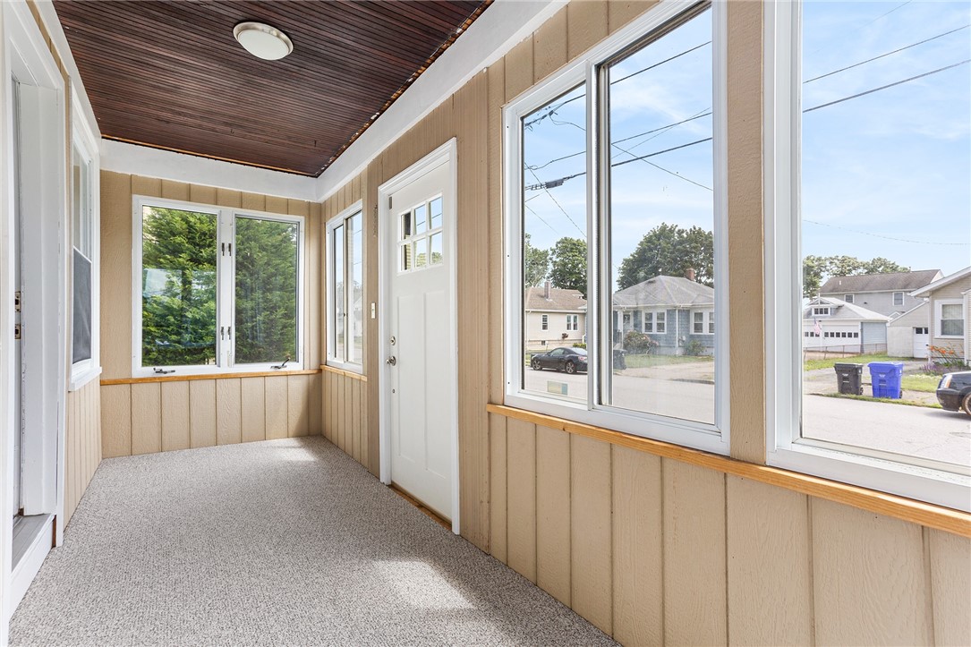 66 Crescent Road Pawtucket, RI 02861 - Photo 5 of 42
