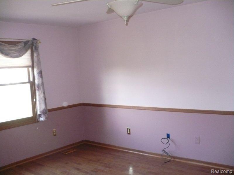 5355 Inverrary Lane Commerce Township, MI 48382 - Photo 19 of 25 P1020150