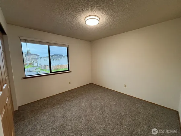 $2,485 | 15719 63rd St Court East, Sumner, WA 98390