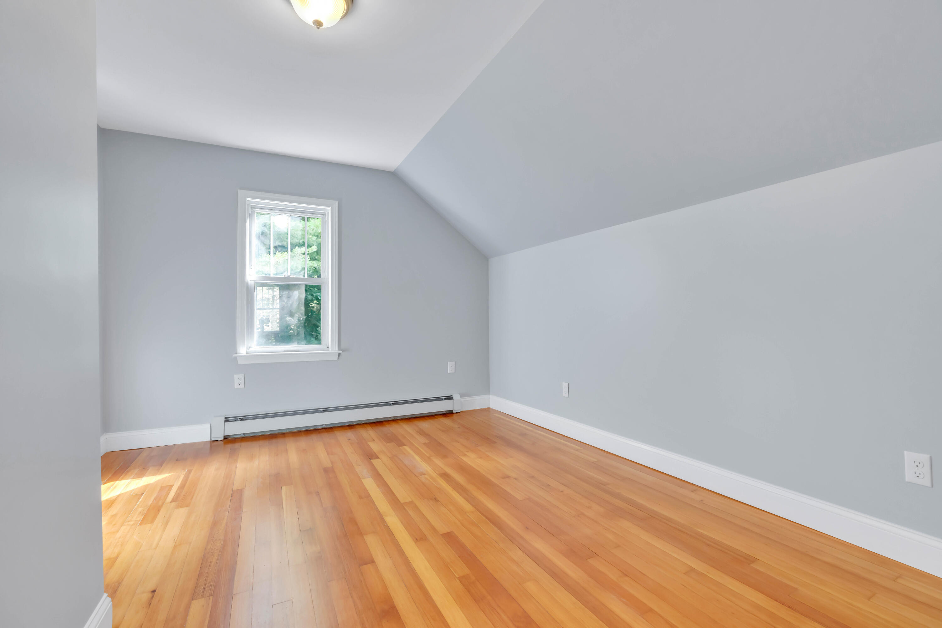 236 Rochester Street Westbrook, ME 04092 - Photo 13 of 25 _dsc6018