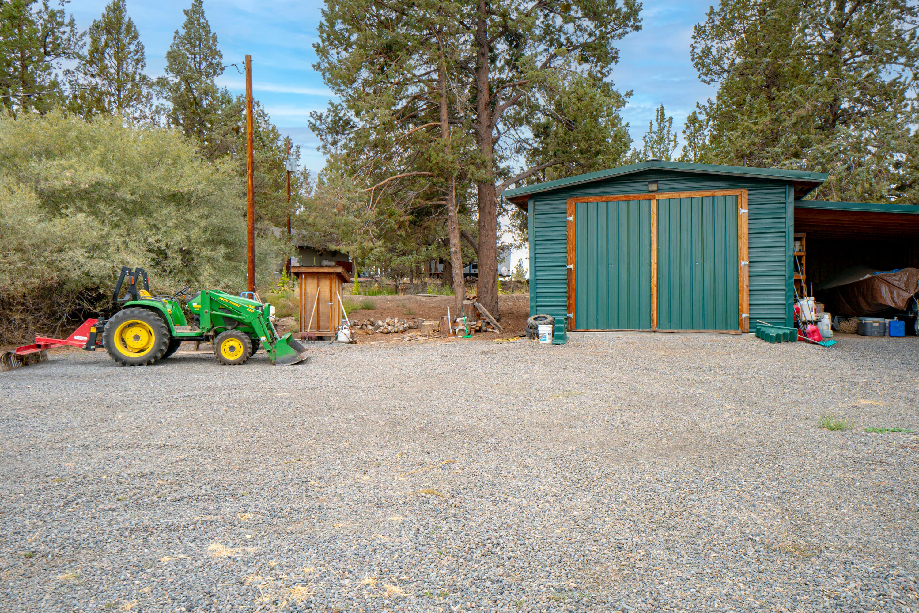 22075 Bear Creek Road Bend, OR 97701 - Photo 68 of 95 22075-142