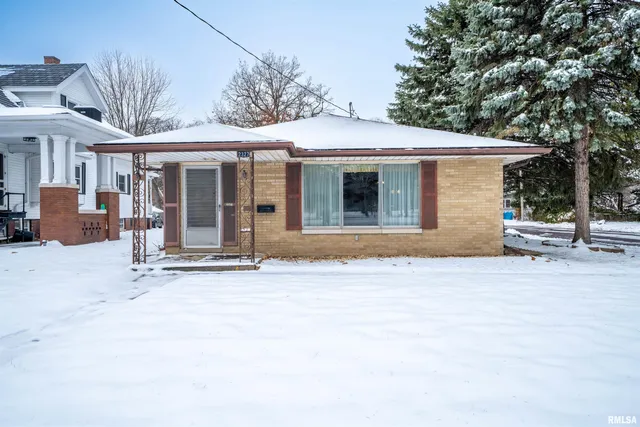 $79,990 | 2327 North Prospect Road, Peoria, IL 61603