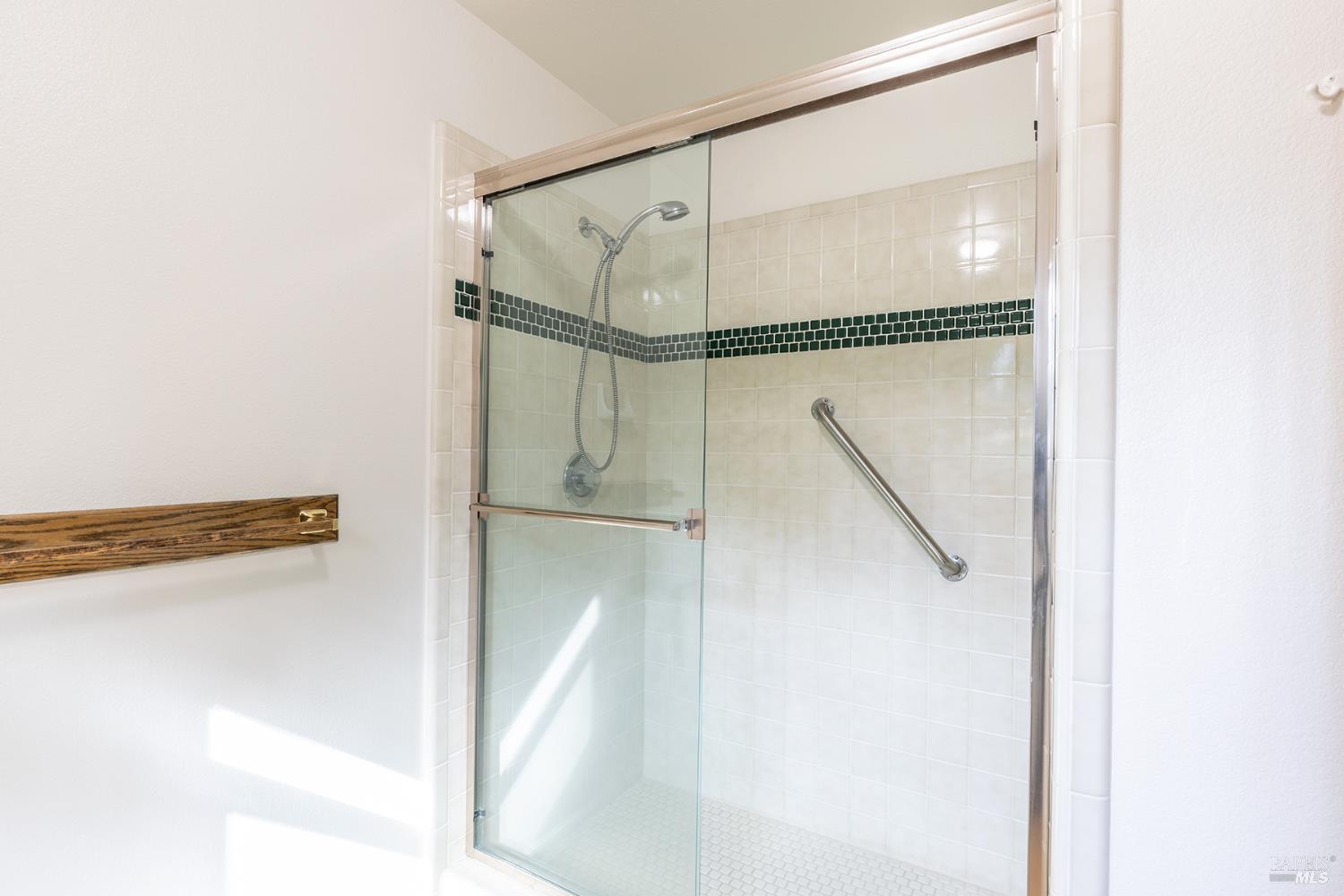 324 Burgundy Road Healdsburg, CA 95448 - Photo 31 of 52 Primary bathroom step in shower.