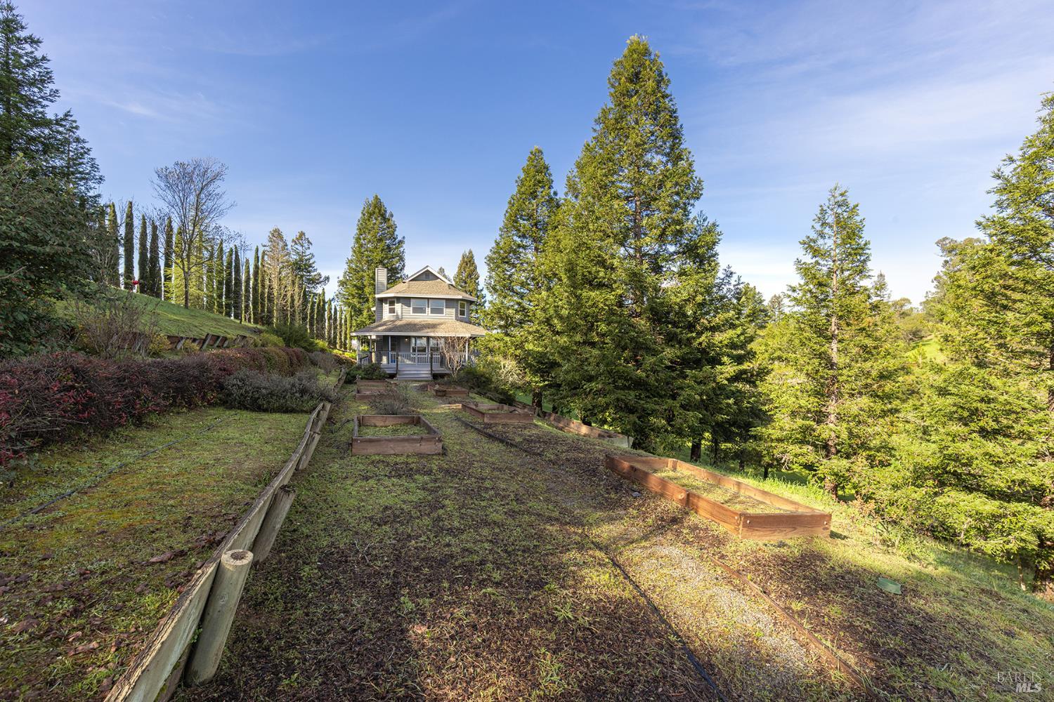 324 Burgundy Road Healdsburg, CA 95448 - Photo 45 of 52