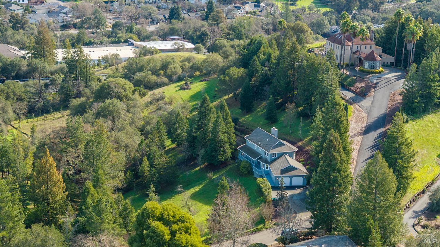 324 Burgundy Road Healdsburg, CA 95448 - Photo 49 of 52