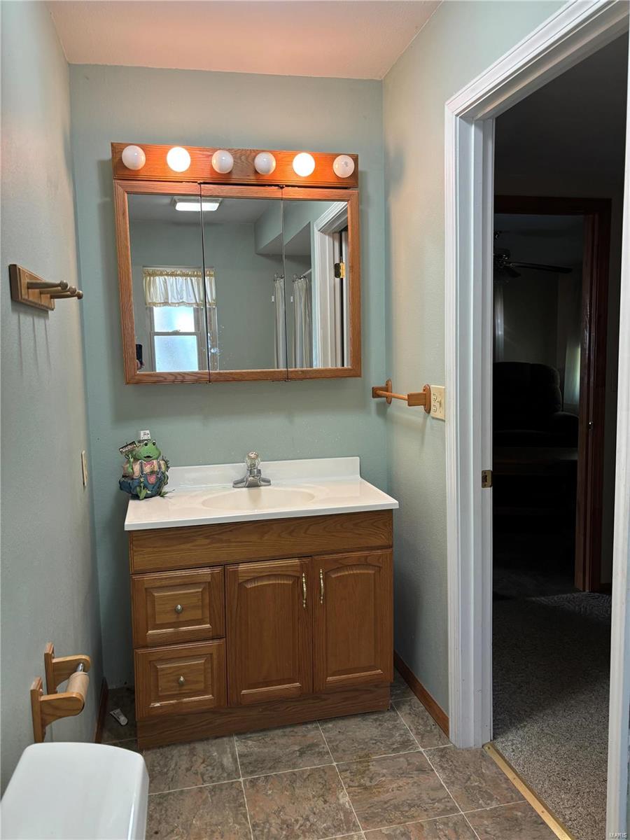 308 Harriett Street Alton, IL 62002 - Photo 12 of 13