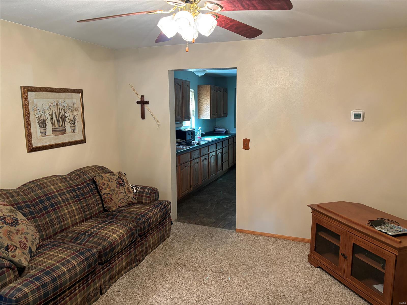 308 Harriett Street Alton, IL 62002 - Photo 3 of 13