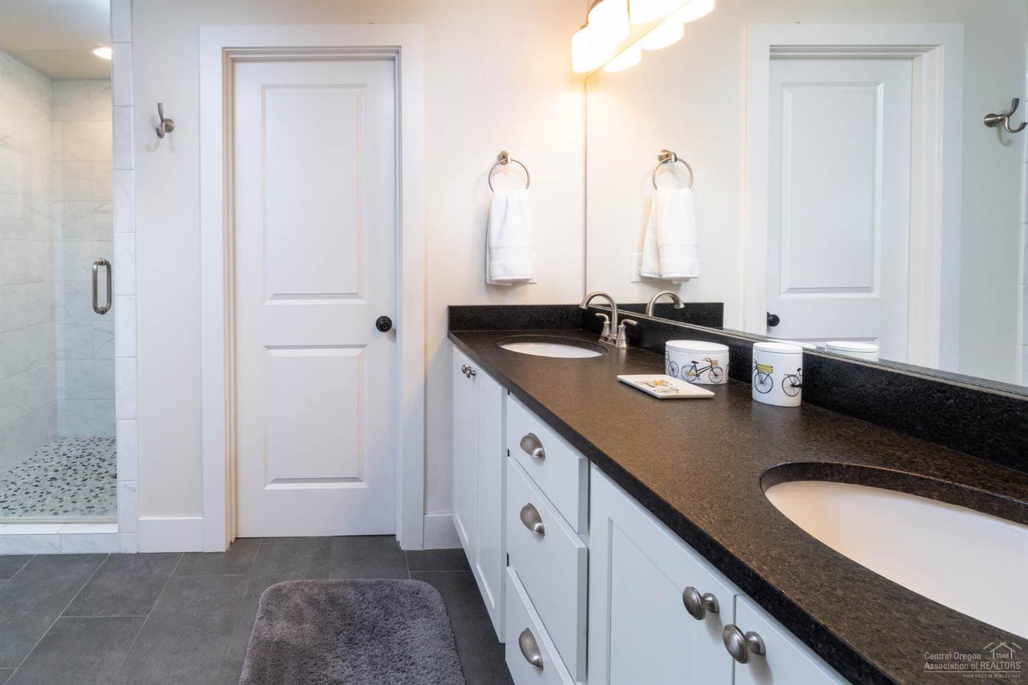 63490 Hamehook Road Bend, OR 97701 - Photo 11 of 25 Additional Photo
