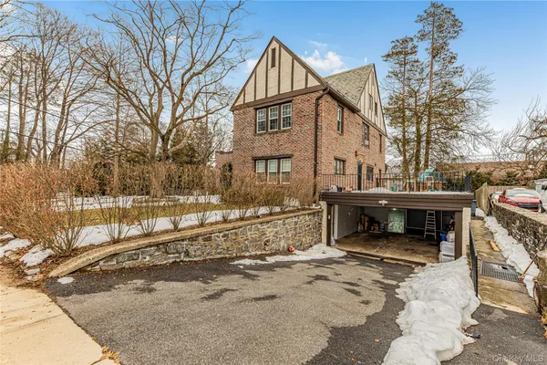 $1,199,000 | 255 Pennsylvania Avenue, Mount Vernon, NY 10552
