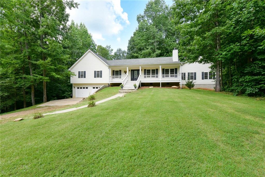 BEAUTIFUL HOME ON FIVE ACRES IN PAULDING