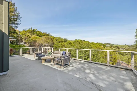 $2,250,000 | 67 Oak Springs Drive, San Anselmo, CA 94960