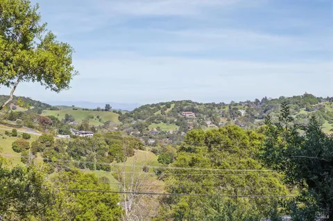 $2,250,000 | 67 Oak Springs Drive, San Anselmo, CA 94960