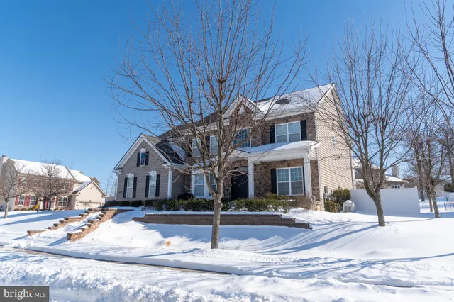 $999,000 | 2 Camellia Court, Feasterville-Trevose, PA 19053