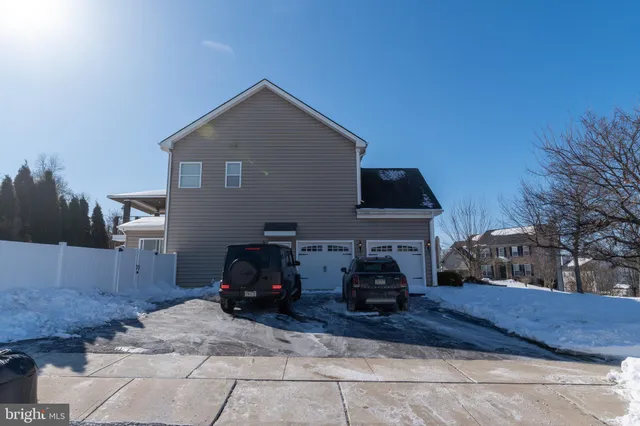 $999,000 | 2 Camellia Court, Feasterville-Trevose, PA 19053