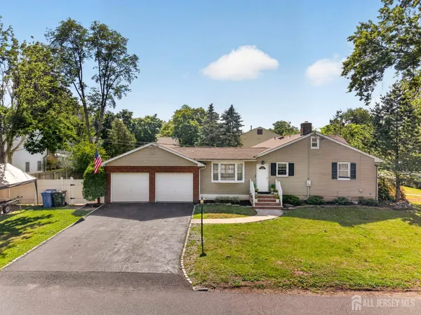 $500,000 | 729 Walnut Street, Dunellen, NJ 08812