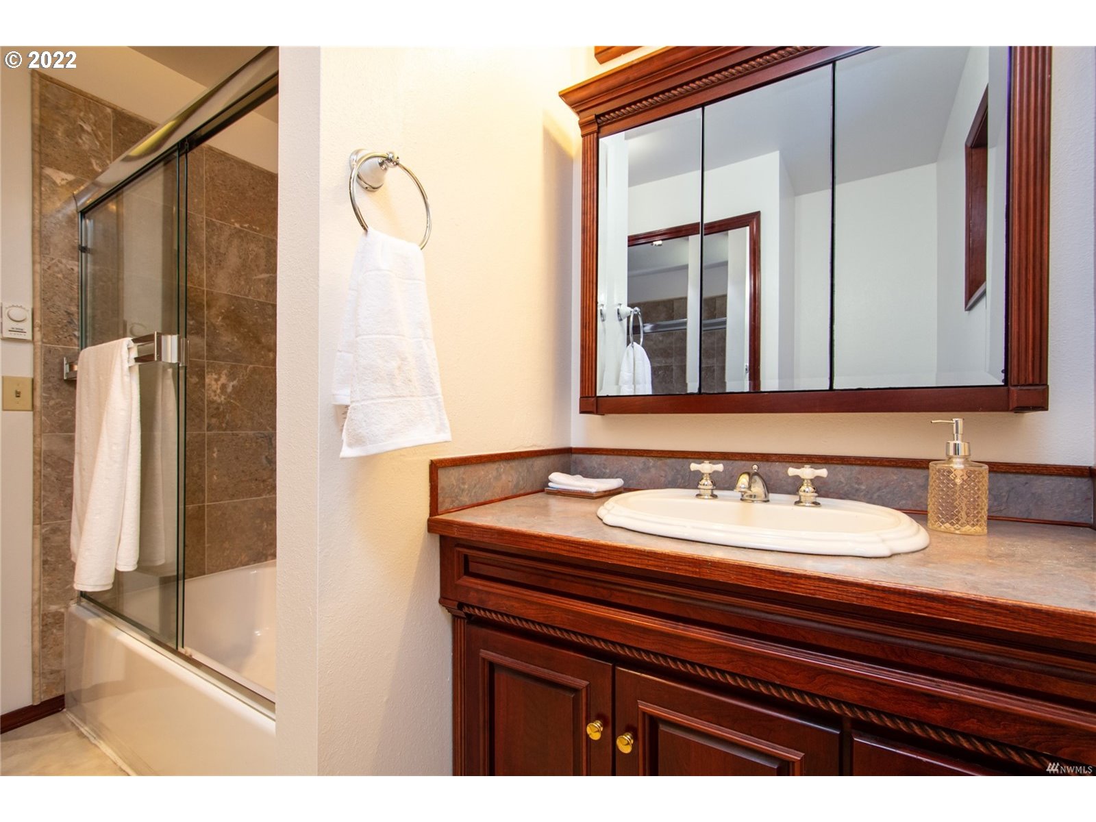 142 James Street Longview, WA 98632 - Photo 16 of 32