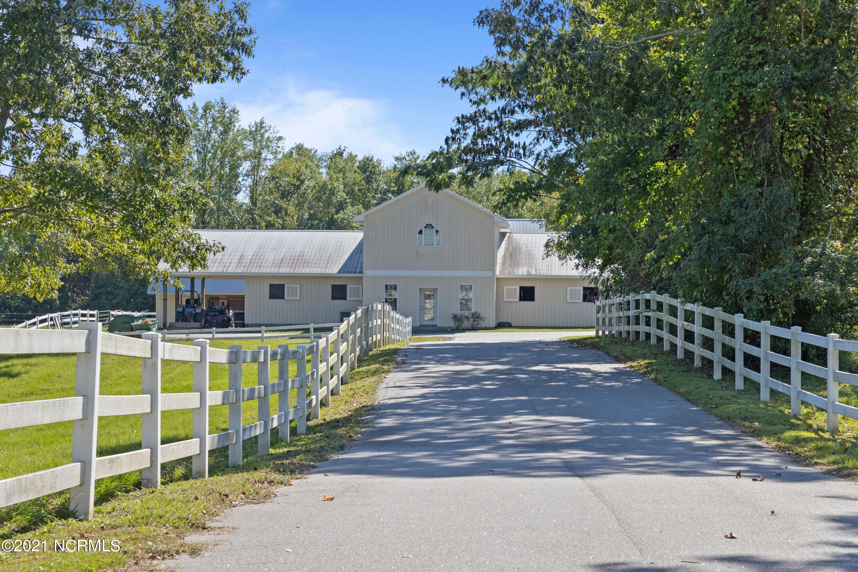 279 Waters Road Jacksonville, NC 28546 - Photo 1 of 40 Front