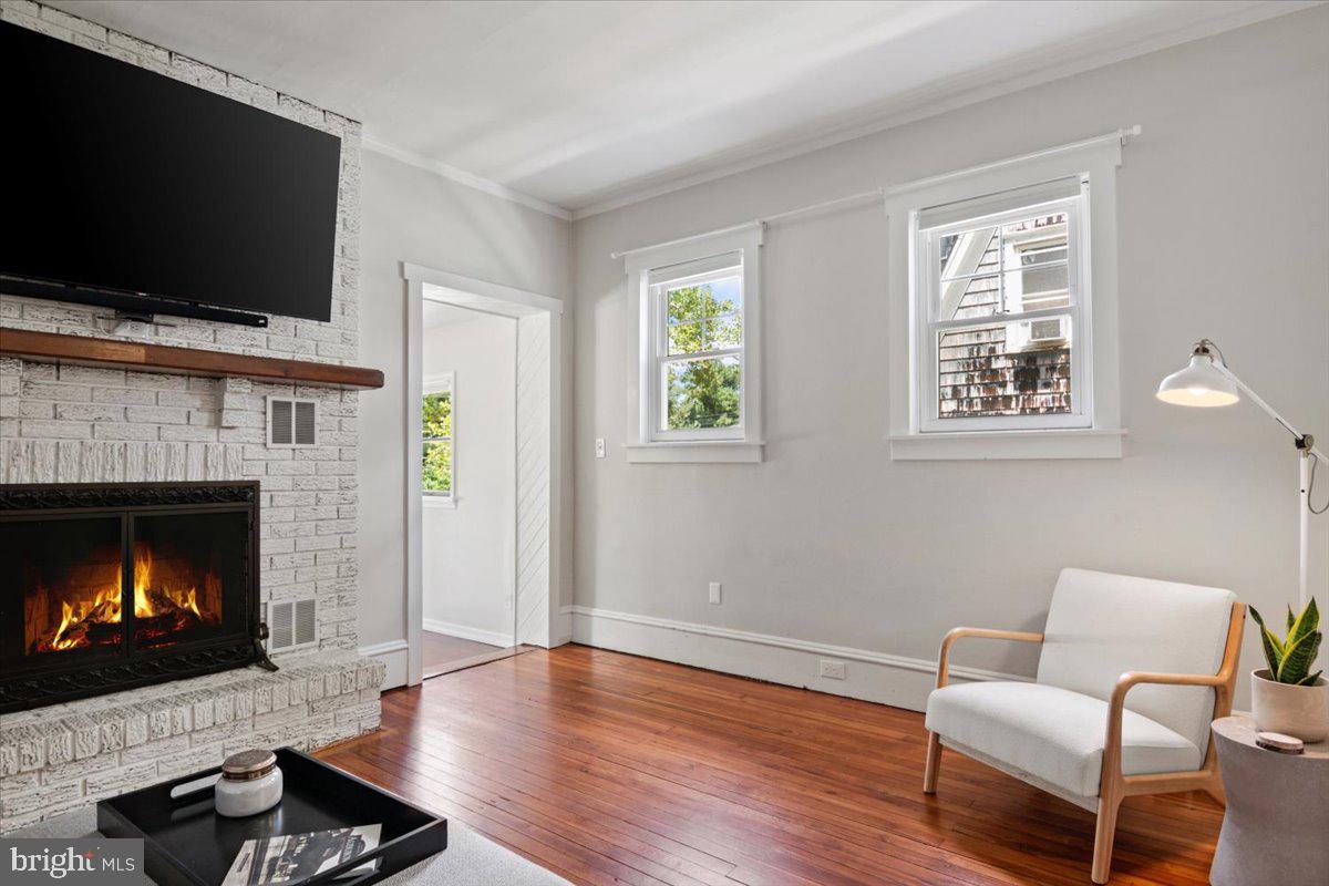 158 Lafayette Road Audubon, NJ 08106 - Photo 7 of 29 Cozy living space with warm ambiance.