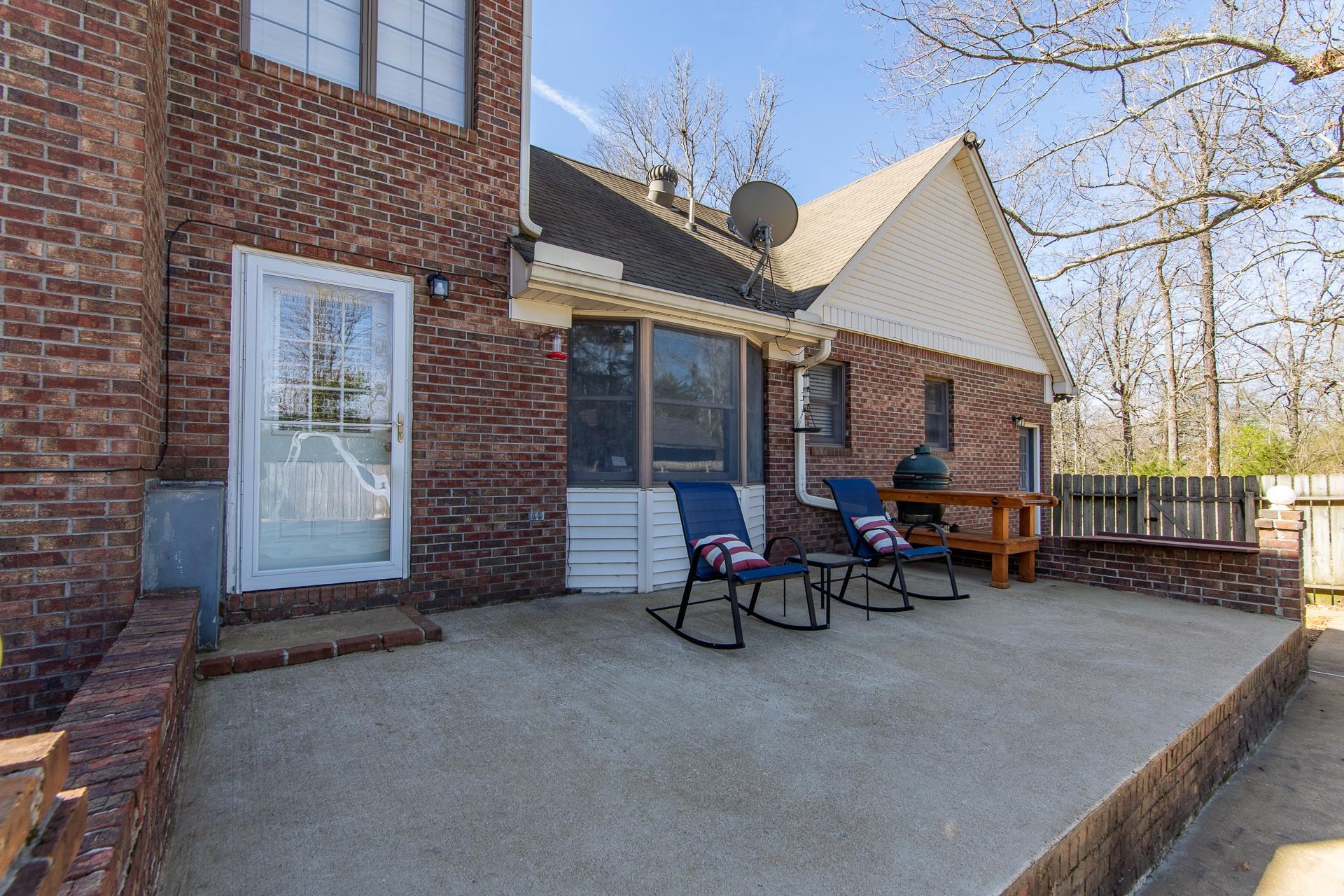 255 Easley Loop Savannah, TN 38372 - Photo 37 of 40 a view of a chairs with a table in a patio