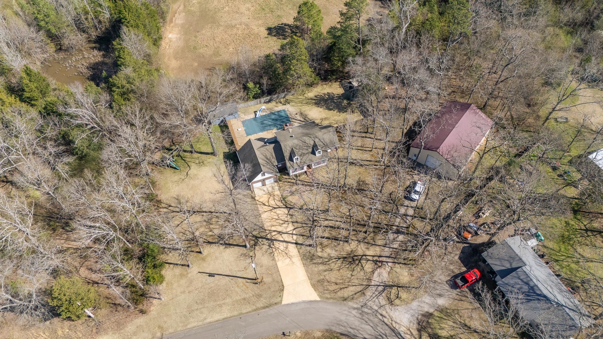 255 Easley Loop Savannah, TN 38372 - Photo 6 of 40