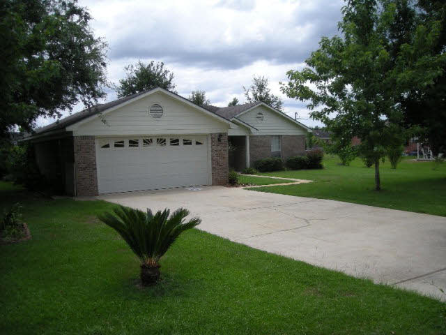 16460 Hunter Lane Foley, AL 36535 - Photo 1 of 1