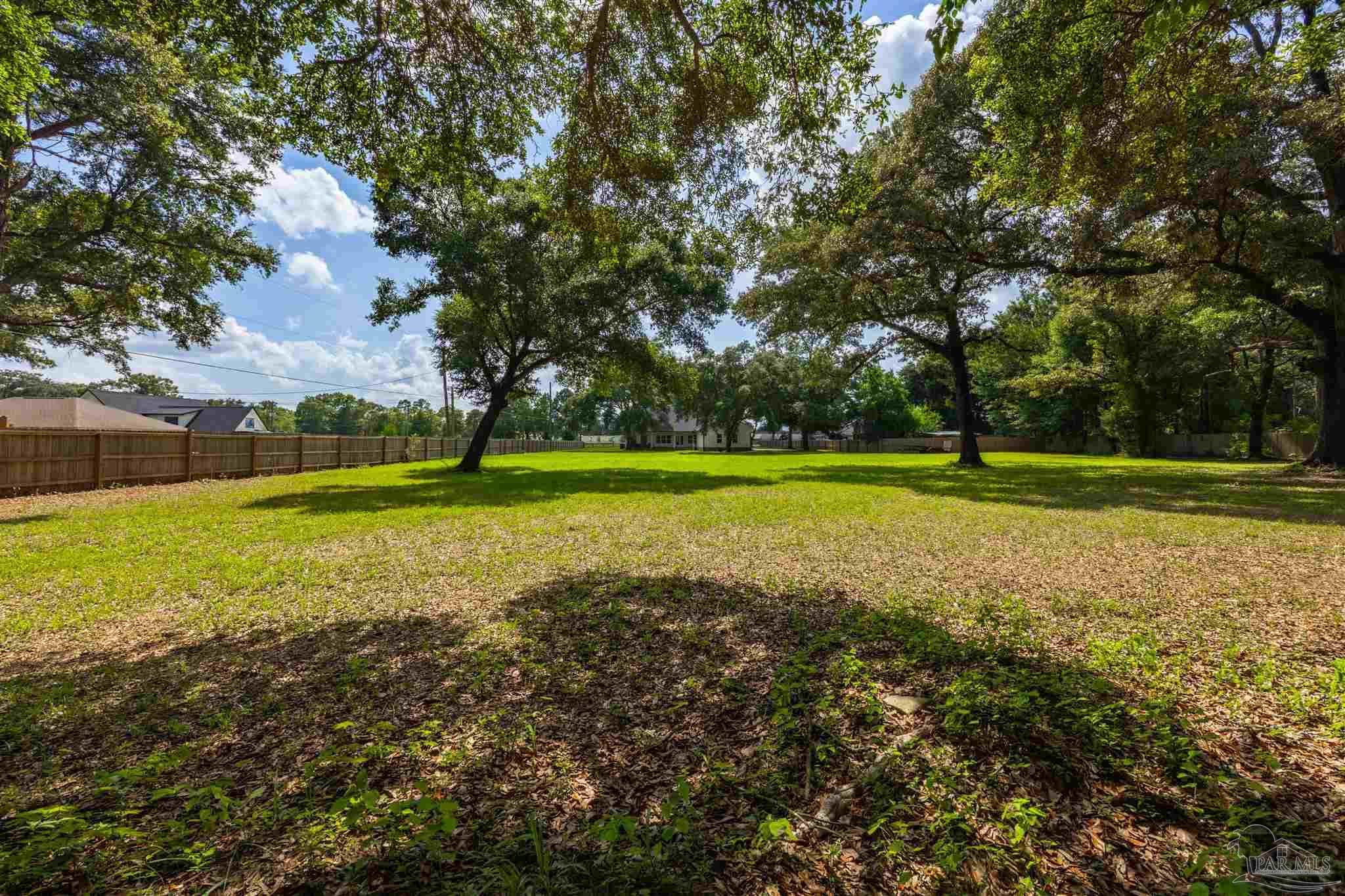 7462 Woodside Road Pensacola, FL 32526 - Photo 33 of 39