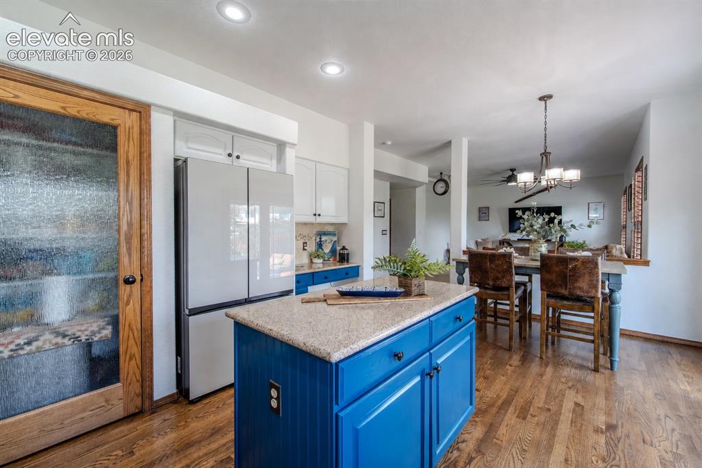 789 Capeglen Road Colorado Springs, CO 80906 - Photo 25 of 46 nice island and large pantry