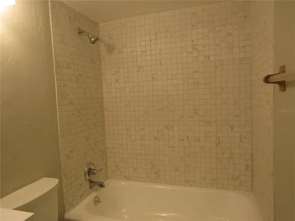 $1,500 | 3553 Longmeadow, Unit 27, Sarasota, FL 34235