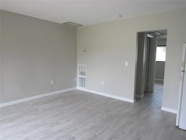 $1,500 | 3553 Longmeadow, Unit 27, Sarasota, FL 34235