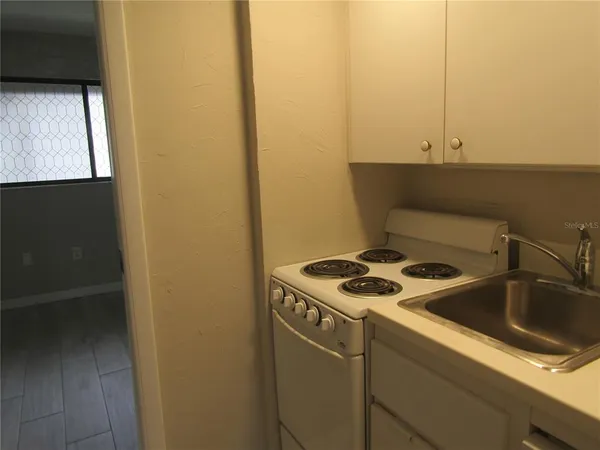 $1,500 | 3553 Longmeadow, Unit 27, Sarasota, FL 34235