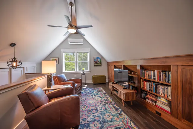 $749,000 | 20 Ray Hill Road, Wilmington, VT 05363