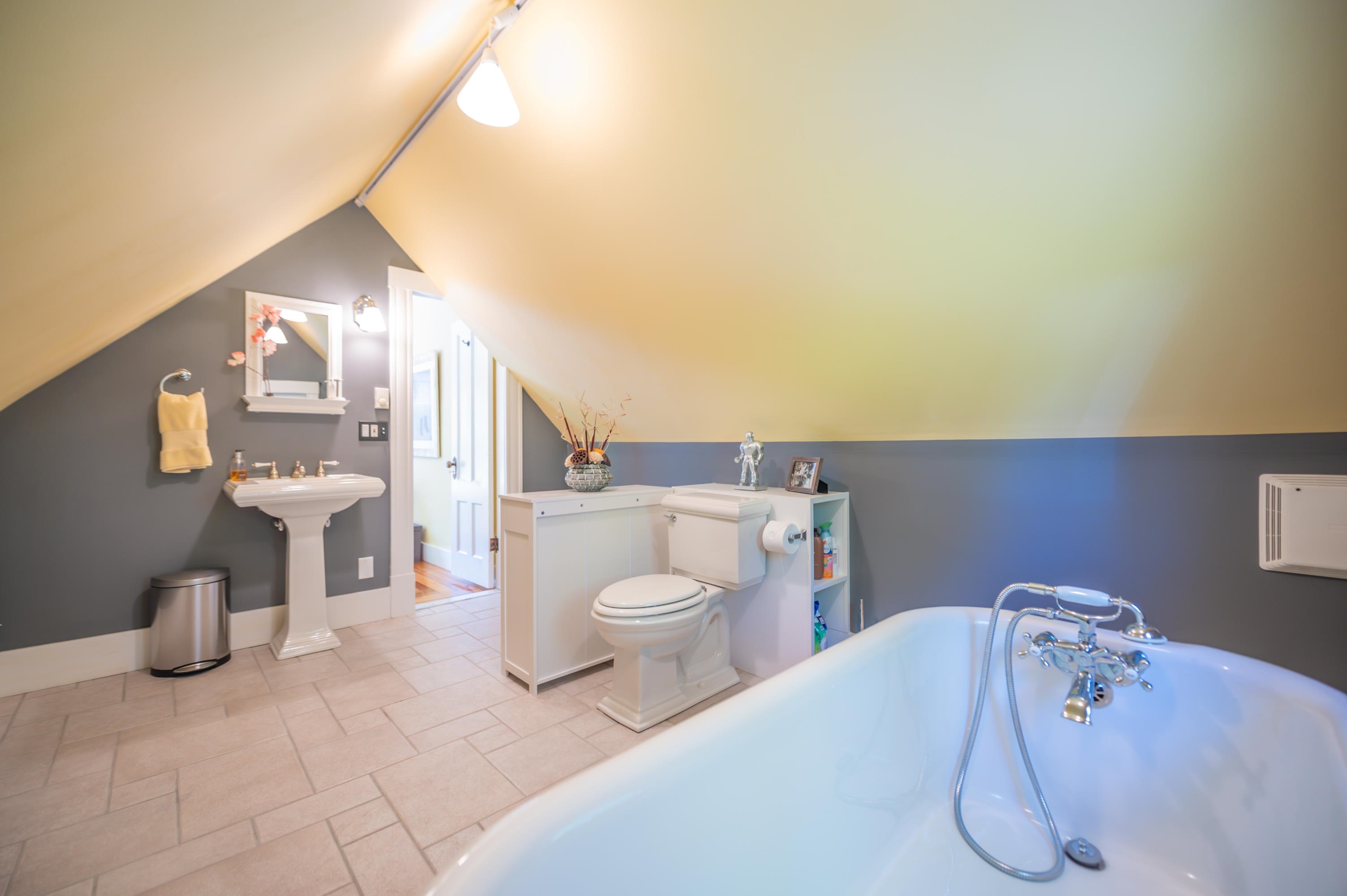 20 Ray Hill Road Wilmington, VT 05363 - Photo 24 of 35