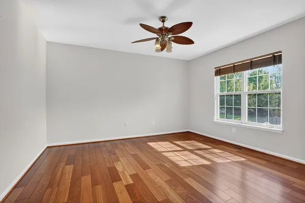 $1,280,000 | 25845 Spring Farm Circle, Chantilly, VA 20152