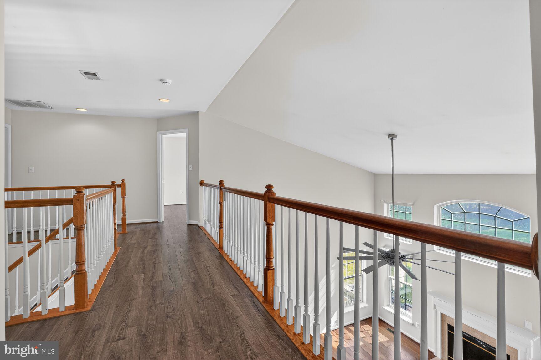 25845 Spring Farm Circle Chantilly, VA 20152 - Photo 23 of 57 Spacious upper landing with natural light.