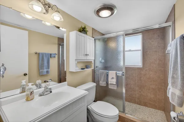 $439,500 | 17 Southeast Turtle Creek Drive, Unit D, Jupiter, FL 33469