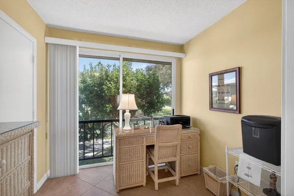 $439,500 | 17 Southeast Turtle Creek Drive, Unit D, Jupiter, FL 33469