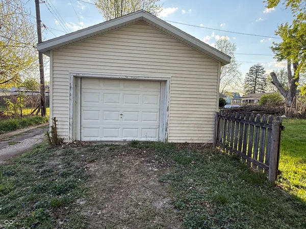 $170,000 | 207 Pine Street, New Market, IN 47965