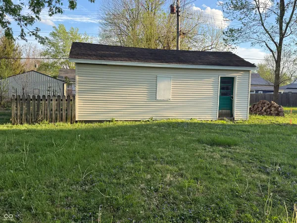 $170,000 | 207 Pine Street, New Market, IN 47965