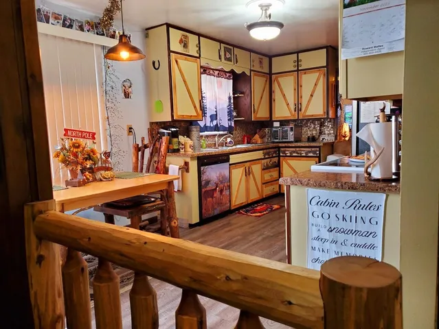 $264,900 | 476 North Bridge Street, Manawa, WI 54949