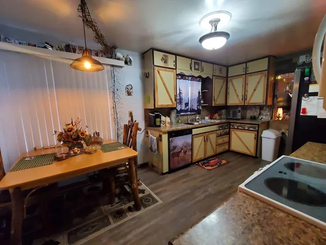 $264,900 | 476 North Bridge Street, Manawa, WI 54949