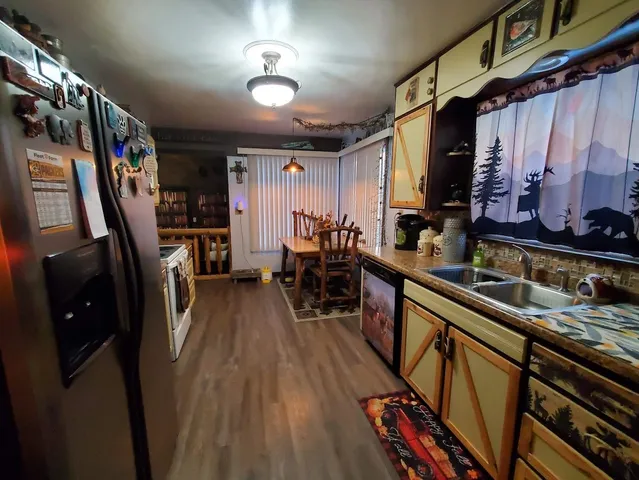 $264,900 | 476 North Bridge Street, Manawa, WI 54949