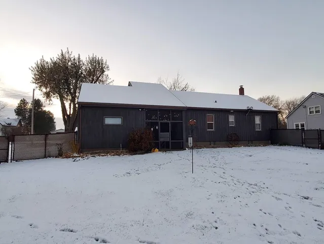 $264,900 | 476 North Bridge Street, Manawa, WI 54949