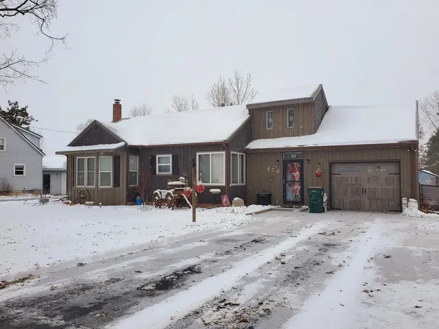 $264,900 | 476 North Bridge Street, Manawa, WI 54949